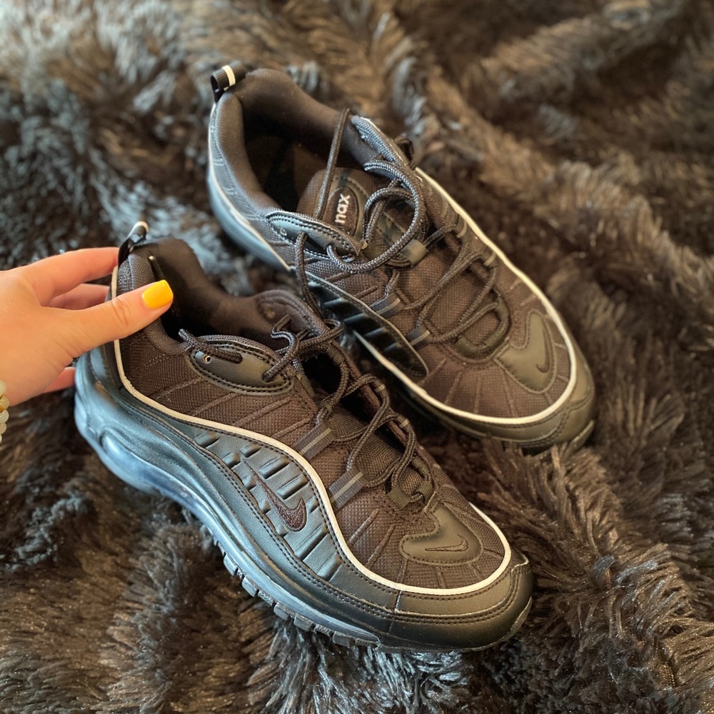 black nike air max ‘97